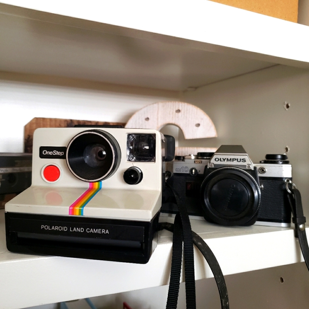 2 vintage cameras